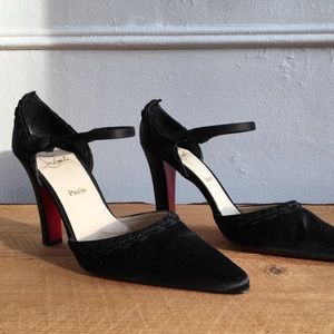 Christian Louboutin Black Pumps